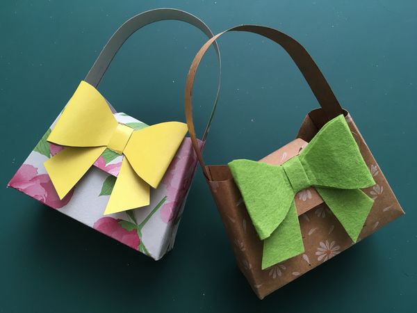 Как сделать из бумаги сумку с клея 976