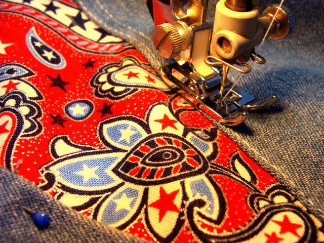 Как из старых одежды можно сделать новую Как из старых одежды можно сделать новую