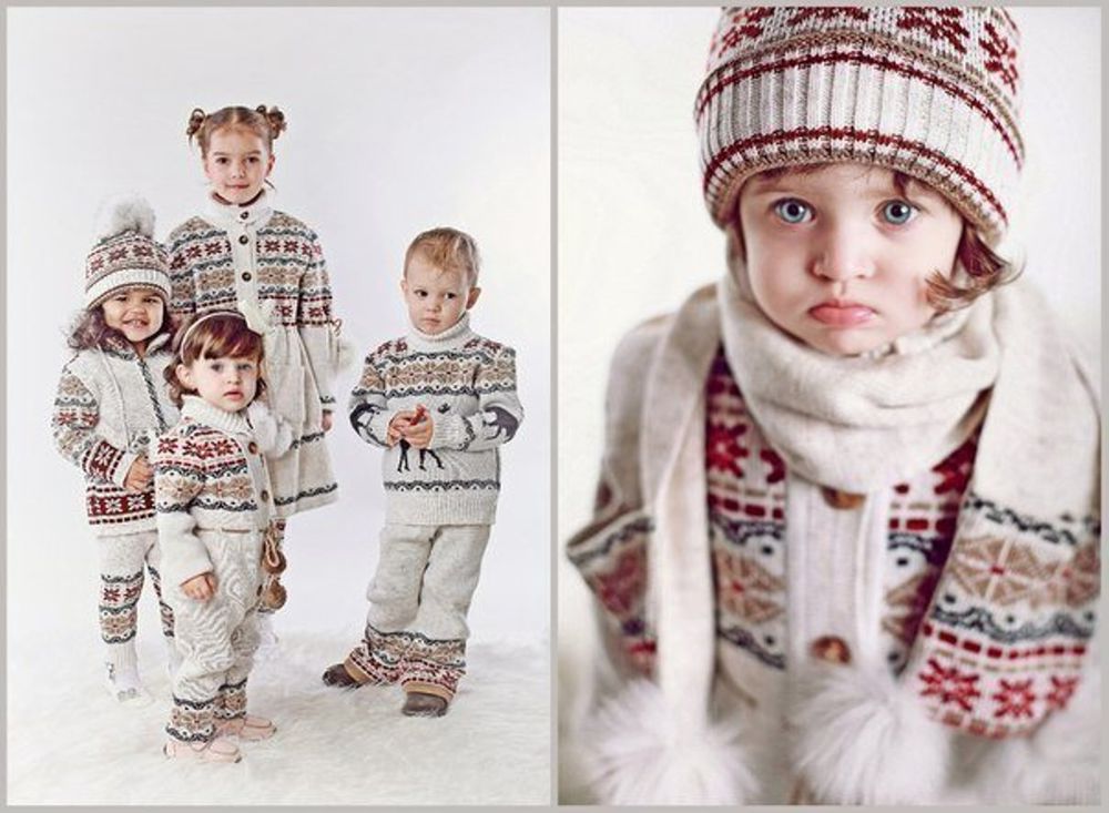 Дети в вязаной одежде
