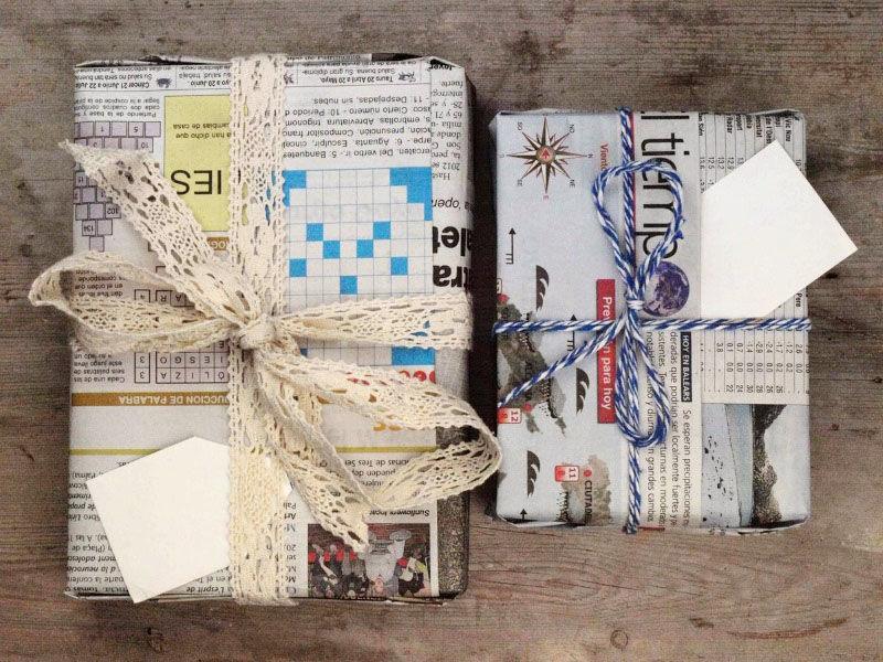 Крафт, марки, искусственный снег: 10 идей упаковки подарков