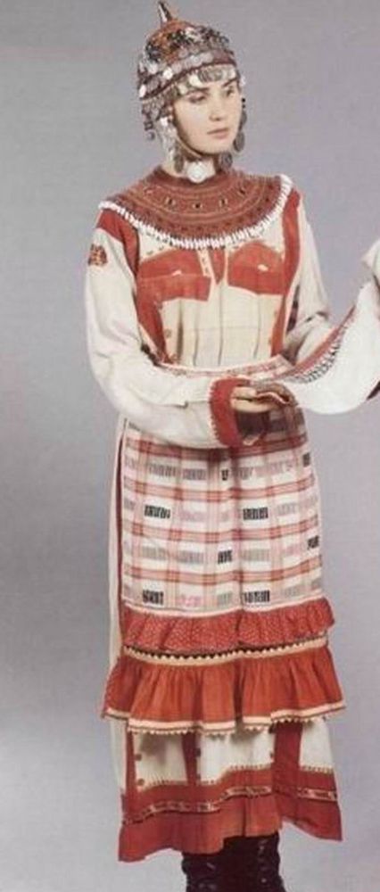 Национальный костюм чувашии женский