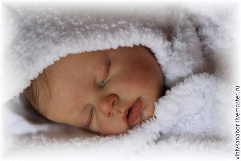 Реборны спящие. Спящий мужчина. Спящий человек. Спящий рева. Реборн спящий.