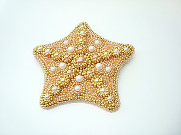 Embroidering a Starfish Brooch with Swarovski Pearls and Beads | Livemaster - handmade