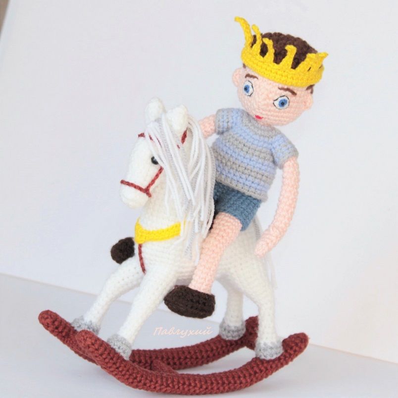 Двойная кромочная петля на спицах. Связать конами. Логотип конами 98. Вязаный свитер. Конами лого.