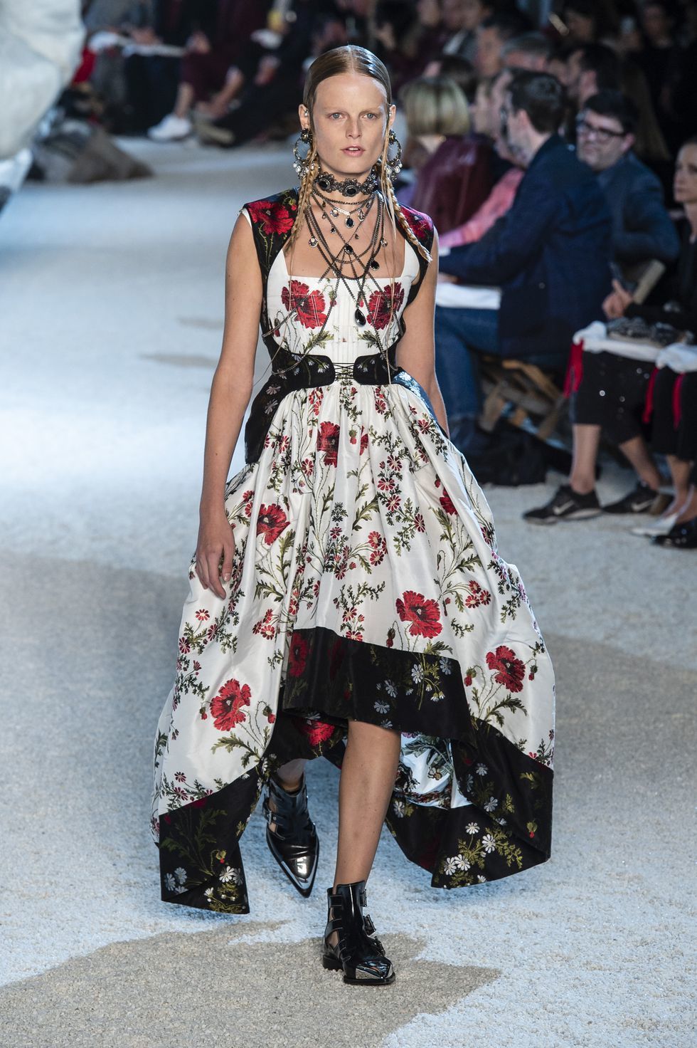 Alexander McQueen Brand Surprised the Audience with Irreconcilable ...