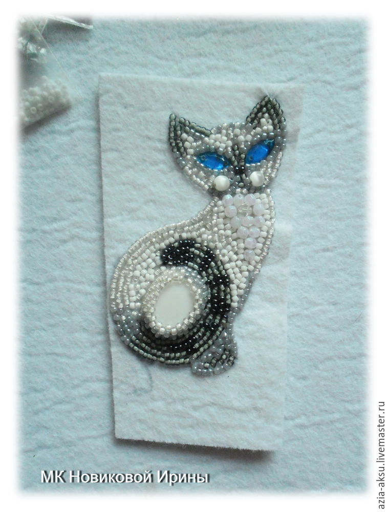 Брошь-кошка из бисера голубоглазая сиамская красавица, изображение №21