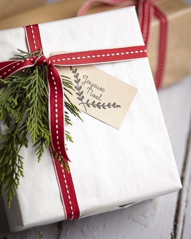 Как упаковать новогодние подарки: 8 классных идей