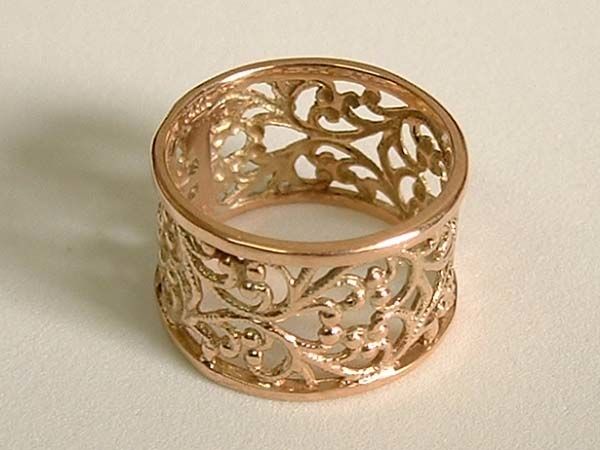 Купить золотое кольцо женское