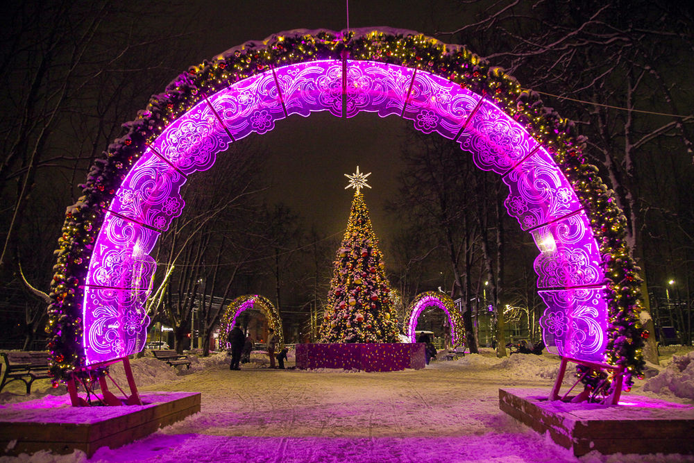 украшенные парки. украшенные парки. город цветов аль айн. парк цветов миракл гарден фигуры. украшенные парки.