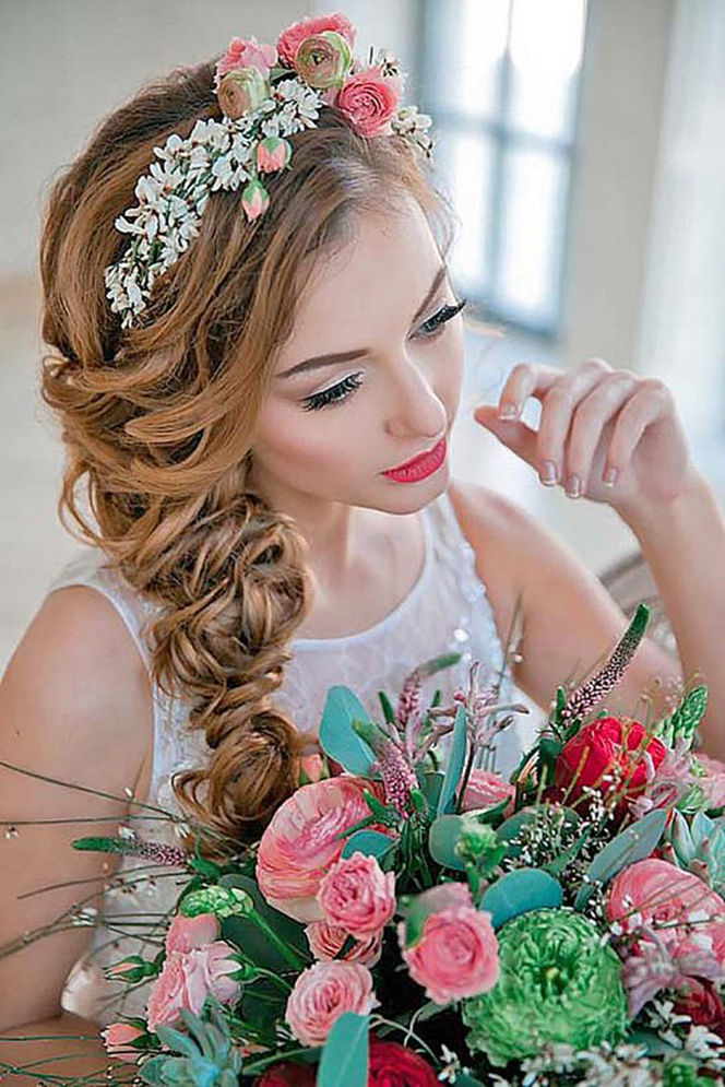 Цветы в волосы для невесты