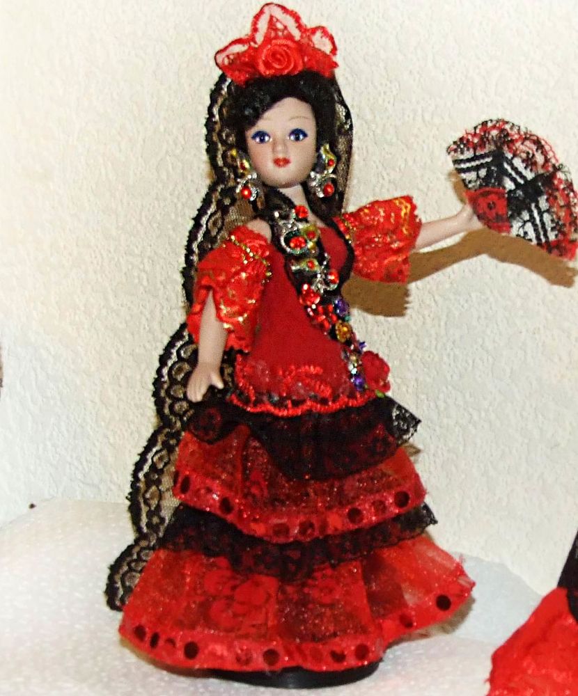 Испанка, танцующая фламенко, особенности испанского костюма, фото № 19