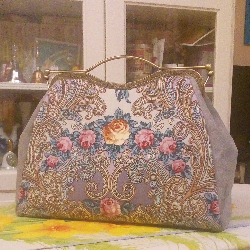 платочная ткань. павловопосадский платок фея сирени. ярмарка мастеров платочная. платочная фея ольга на ярмарке мастеров. ярмарка мастеров платочная.