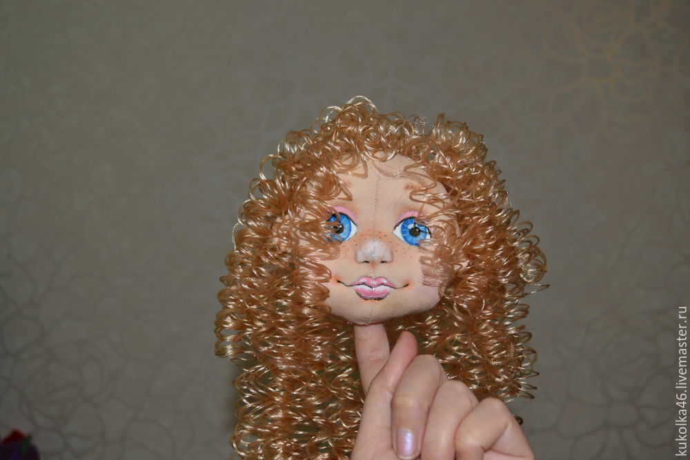 Как пришить куклам волосы - мастер-класс, фото №7