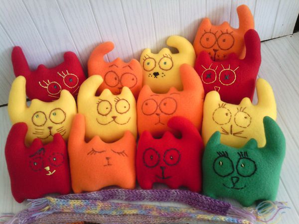 Радужные кошки в Чёрную пятницу | Ярмарка Мастеров - ручная работа, handmade