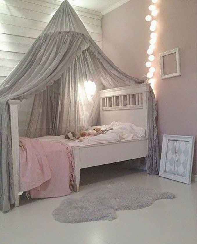 Красивое оформление детской кроватки для девочки (77 фото)