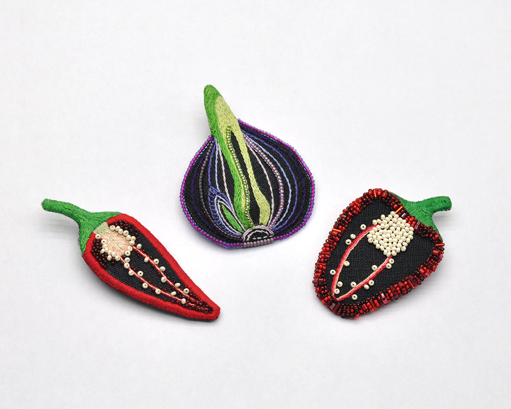 броши из полимерной глины овощи. броши в виде овощей. броши в виде овощей. броши овощи. брошь из бисера фрукты.