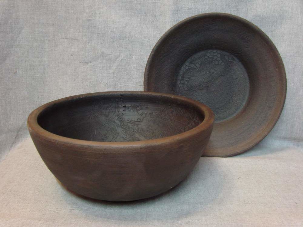 Купить посуду для печи. Старинная глиняная посуда. Миска глиняная старинная. Старинные глиняные тарелки. Посуда из глины старинная.
