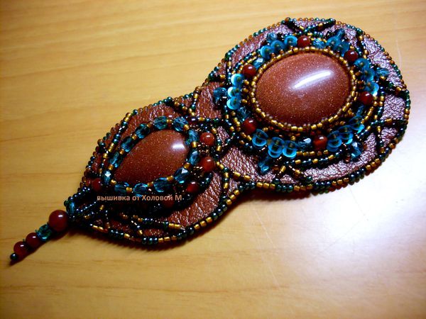 Брошь в технике вышивки на коже | Ярмарка Мастеров - ручная работа, handmade