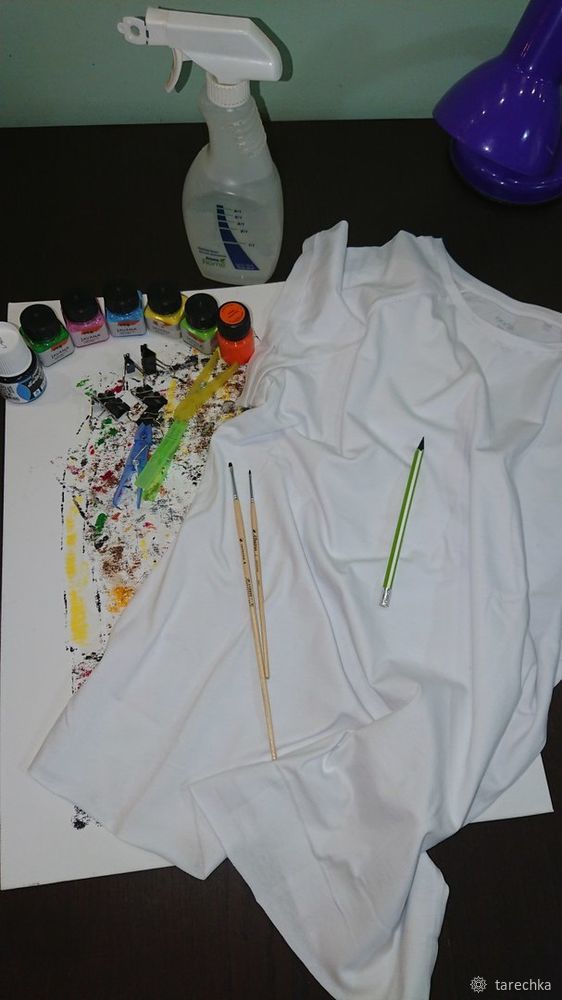 Как расписать обычную футболку акриловыми красками по ткани