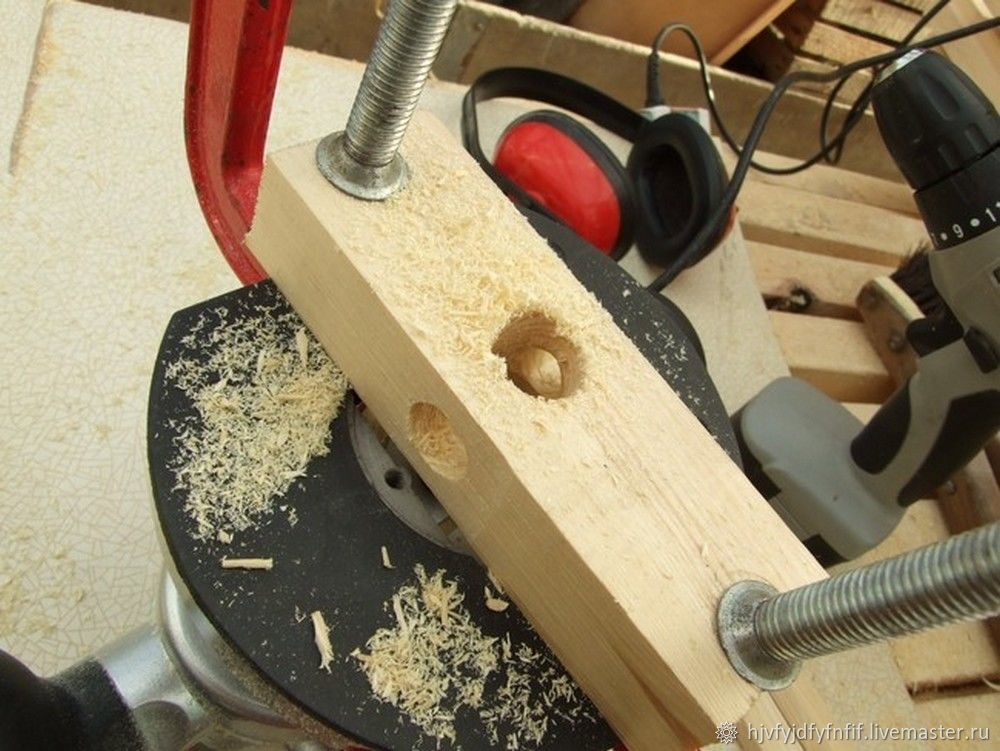 Фреза для шкантов 8 мм. Приспособы для круглых палочек. Точилки калибр для производства нагеля. Приспособление для изготовления шкантов. Приспособление для изготовления круглых палок.