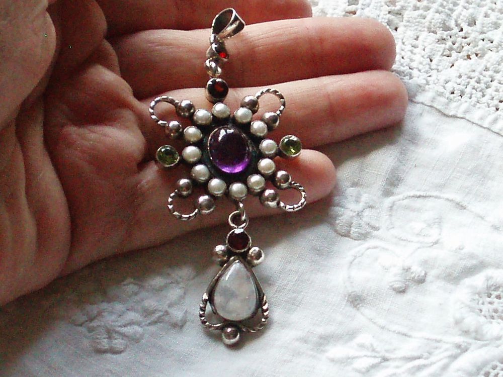 Как женщины победили, или Суфражистки, правильный маркетинг и коллекционные ювелирные украшения, фото № 41