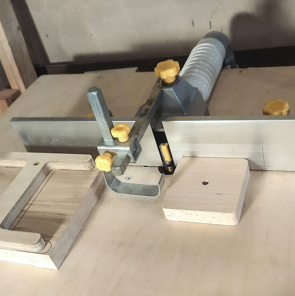 настольный светильник из дерева. настольные игры из дерева. настольная лампа с деревянным основанием. икеа rodd светильник. настольный светильник из фанеры.