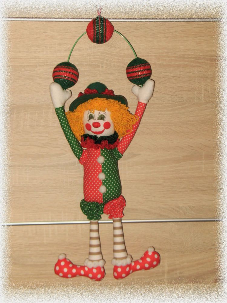 Клоуны сшить. Клоун текстильная игрушка. Сшить клоуна. Текстильные Скоморохи. Текстильный клоун своими руками.