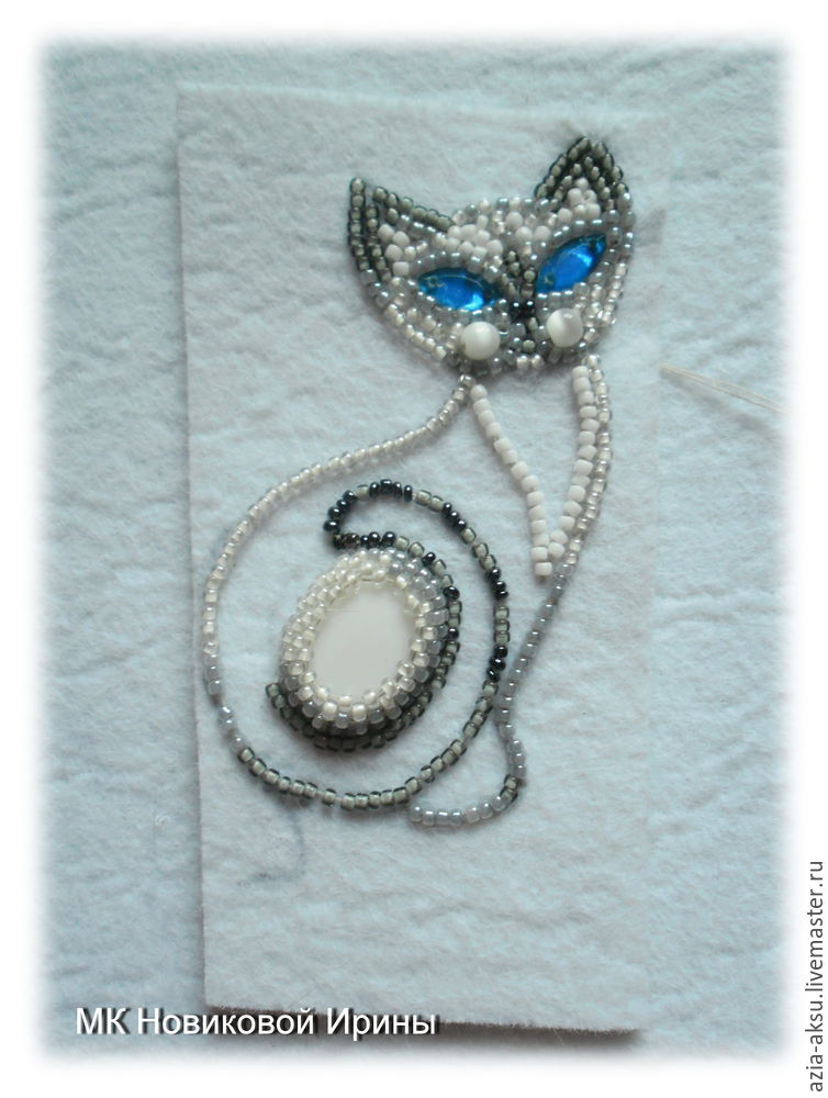 Брошь-кошка из бисера голубоглазая сиамская красавица, изображение №16