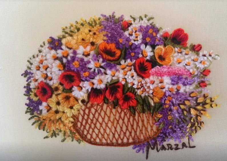 来自西班牙迷人的花卉刺绣 - maomao - 我随心动