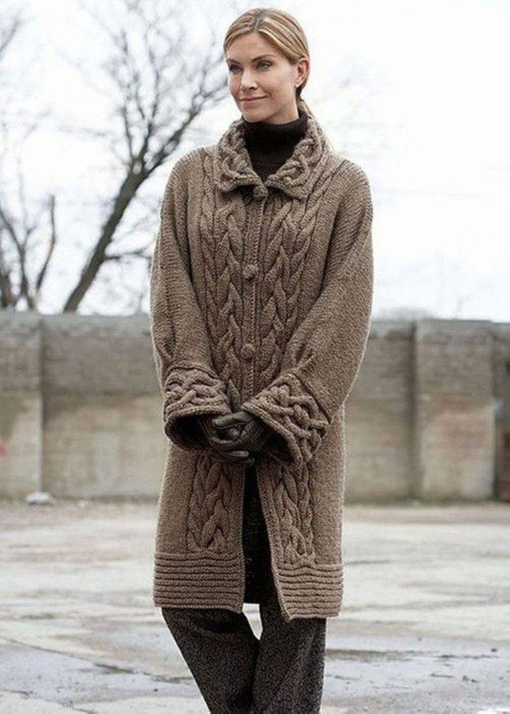 Вязаное пальто женское спицами (144 фото)