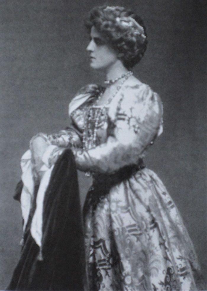 Secese v dámském kroji, foto č. 3