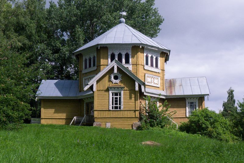 Имя дачи. Восьмигранник Академическая дача Репина. Дача художников Вышний Волочек. Академическая дача музей Репина. Репин на Академической даче.