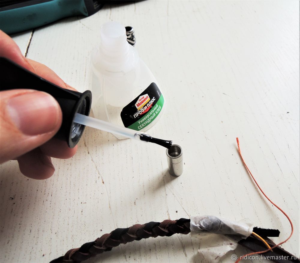 Как сделать браслет из плетеного кожаного шнура, фото № 17