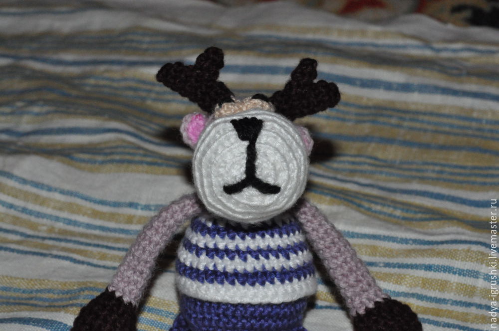 Как связать милого новогоднего оленя, фото № 11