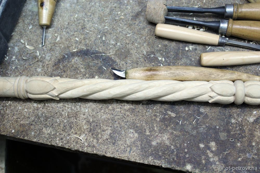 Как изготовить трость из дерева. Making a wooden walking cane.