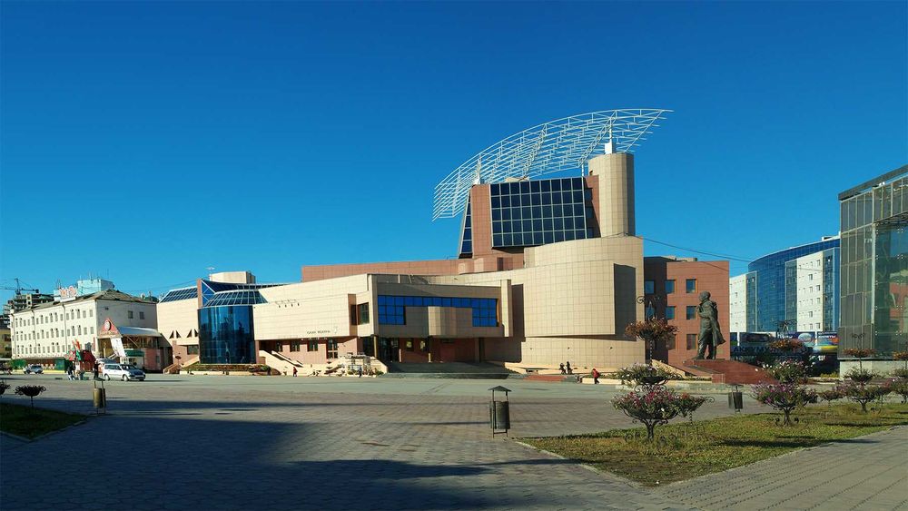 Площадь орджоникидзе