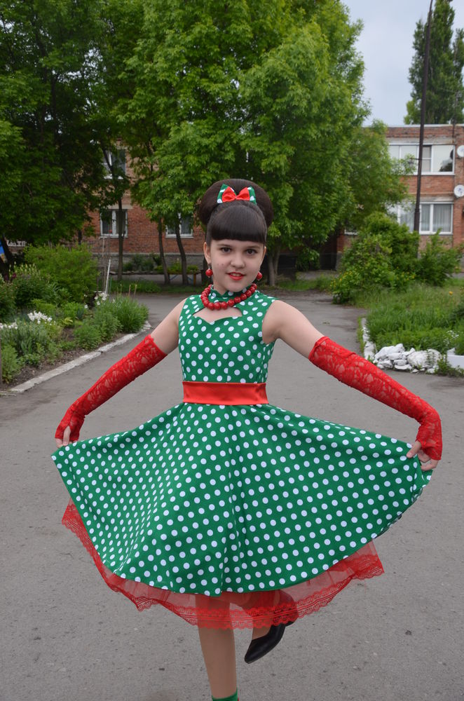 Платье стиляги на выпускной в детский сад