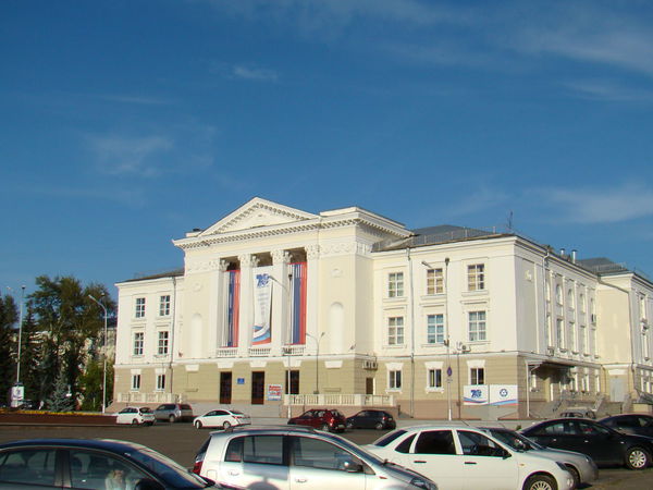 Под грифом