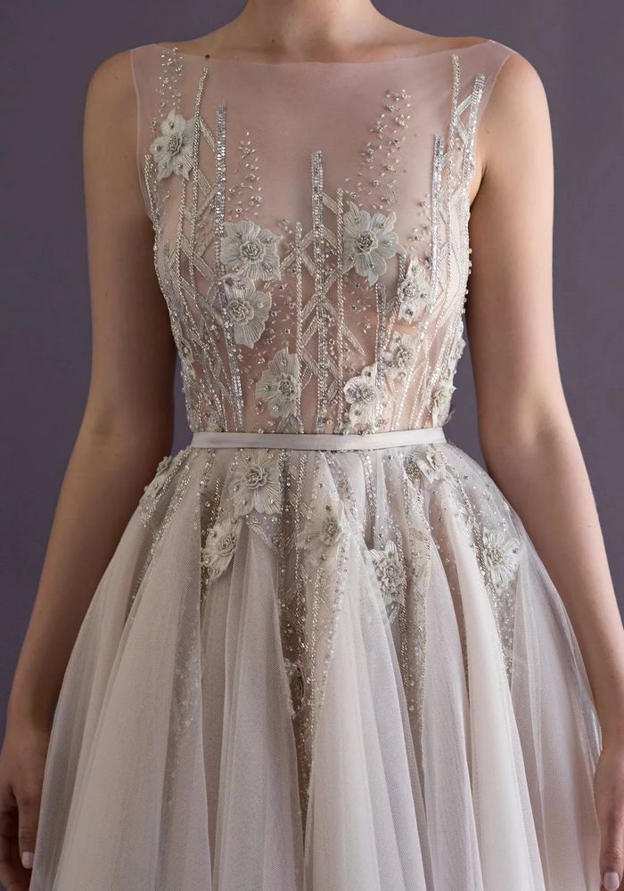 Свадебное платье полупрозрачное