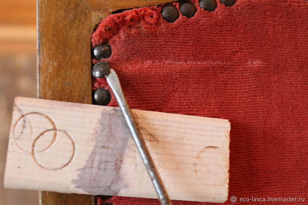 Druhý život. Restaurování starého křesla, foto č. 5