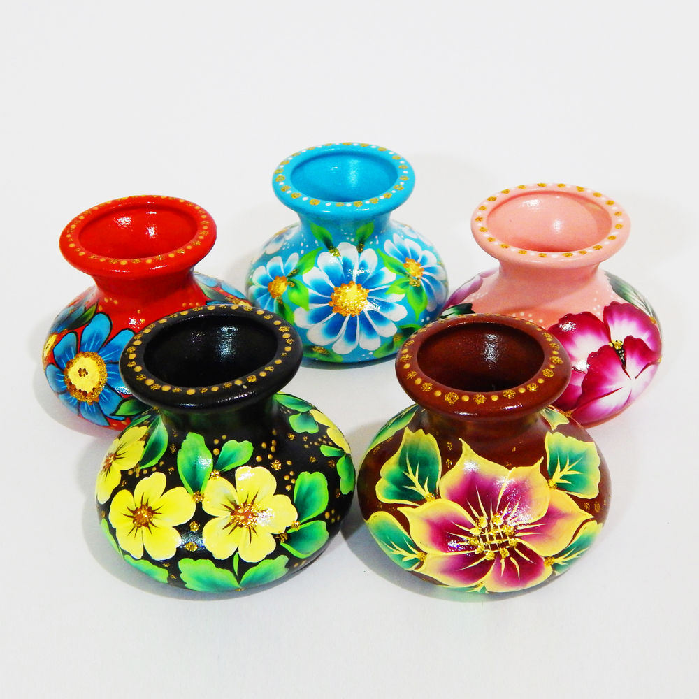 Декоративное мини купить. Керамические вазочки. Вазочка для цветов. Керамическая вазочка маленькая. Глиняная вазочка.