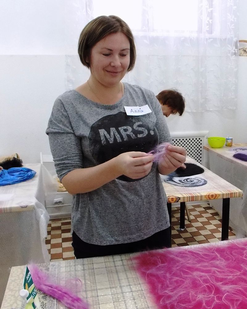 валяние из шерсти, валяный берет валяние из шерсти, валяный берет