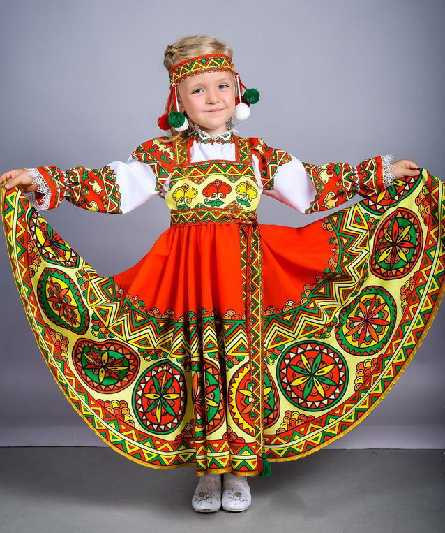 Стилизованные русские костюмы