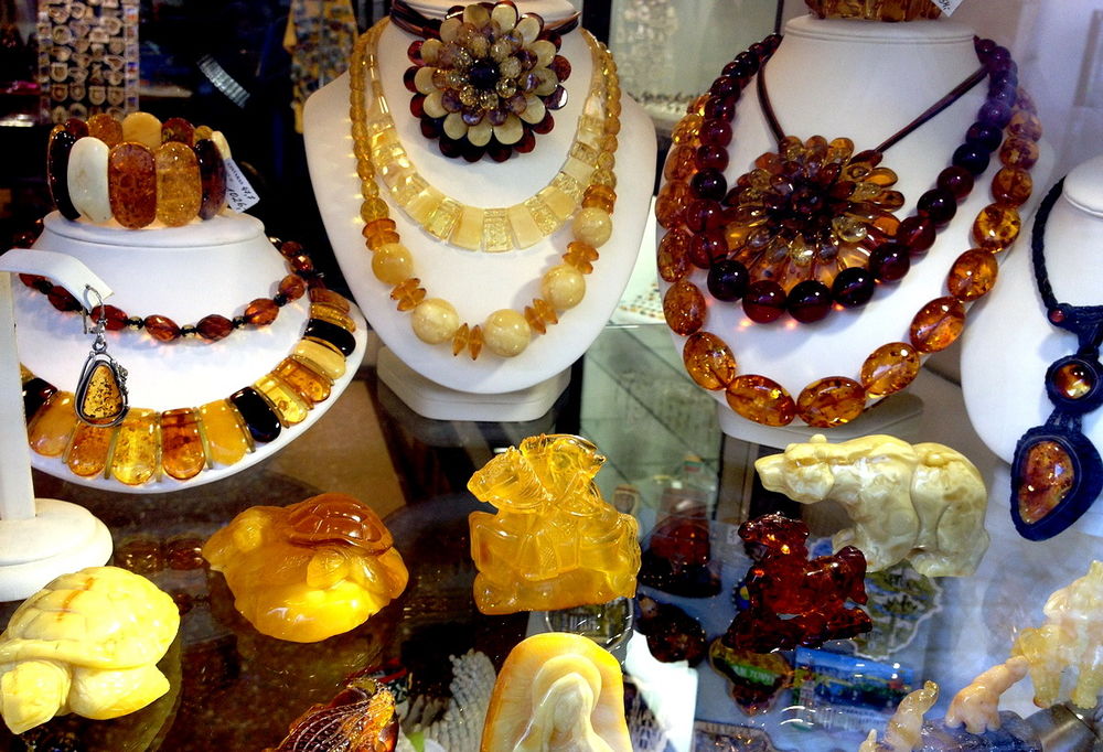 Сувениры из янтаря в калининграде фото