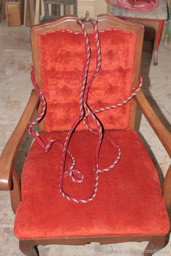 Druhý život. Restaurování starého křesla, foto č. 25