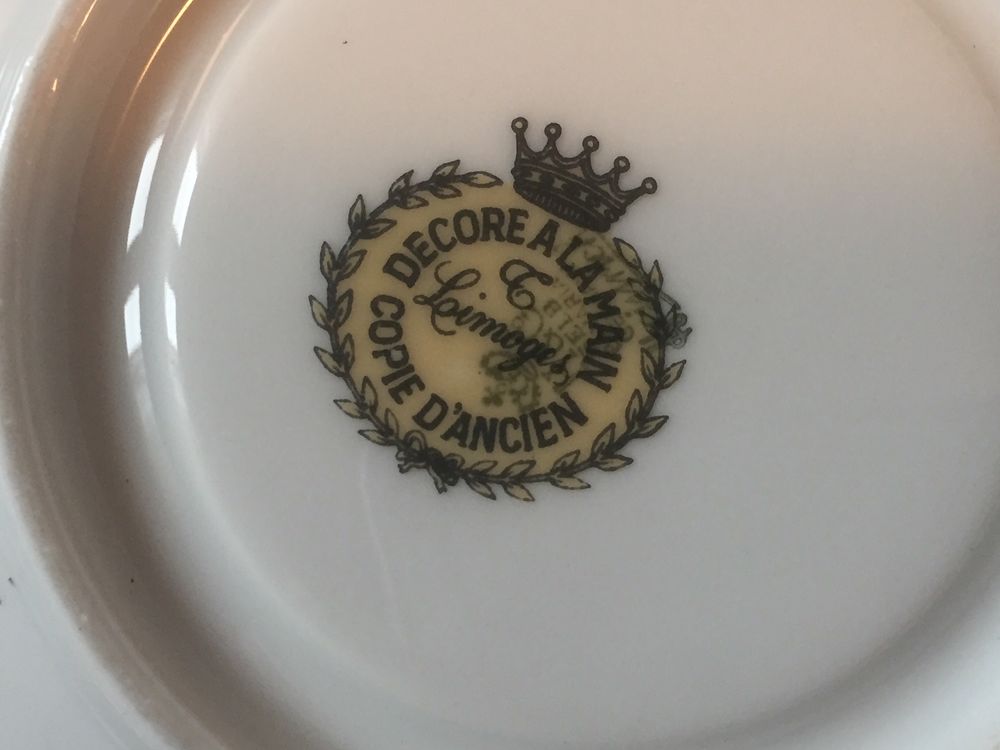 Клейма по годам. Haviland Limoges клеймо. Клеймо Royal Limoges l. Limoges China клеймо. Limoges клеймо по годам.