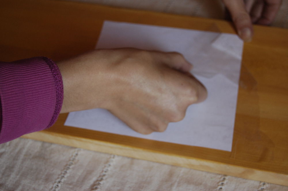 �������