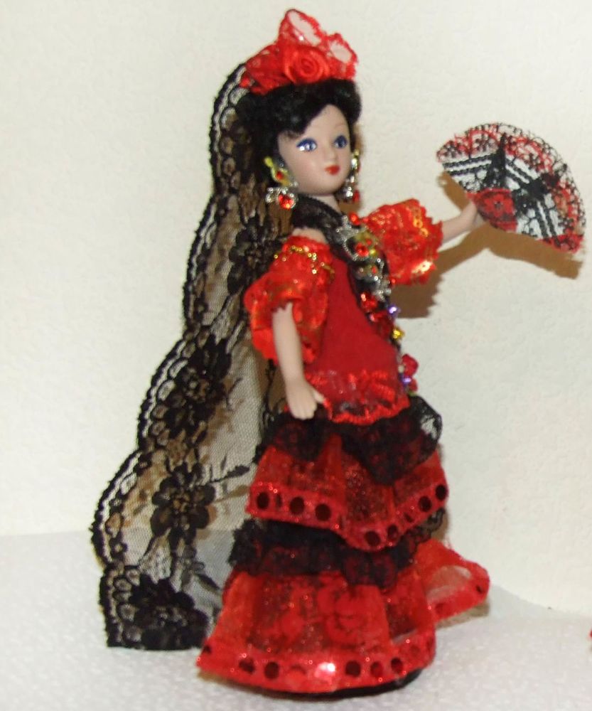 Испанка, танцующая фламенко, особенности испанского костюма, фото № 18